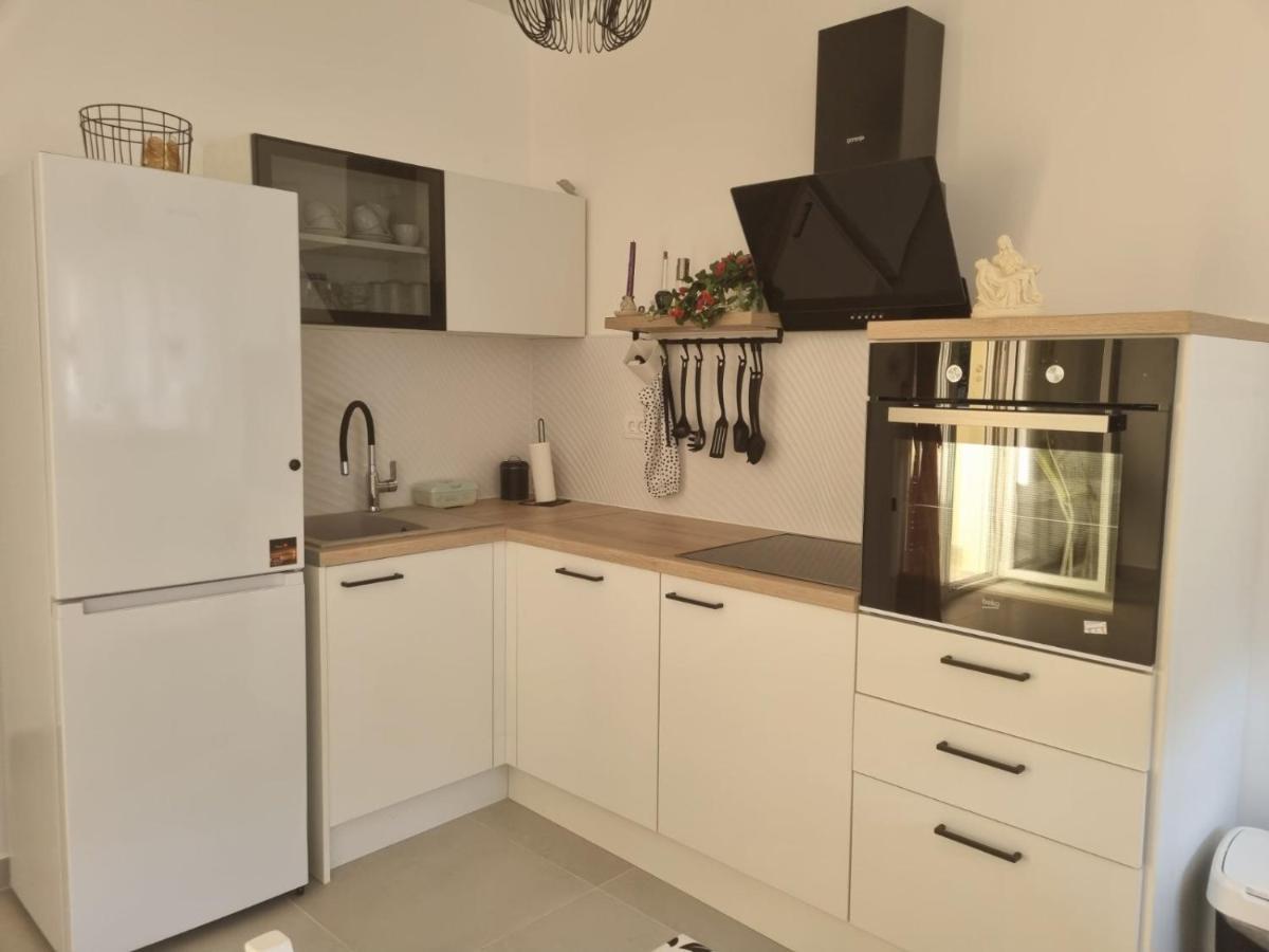 סנג' Apartman Duje מראה חיצוני תמונה