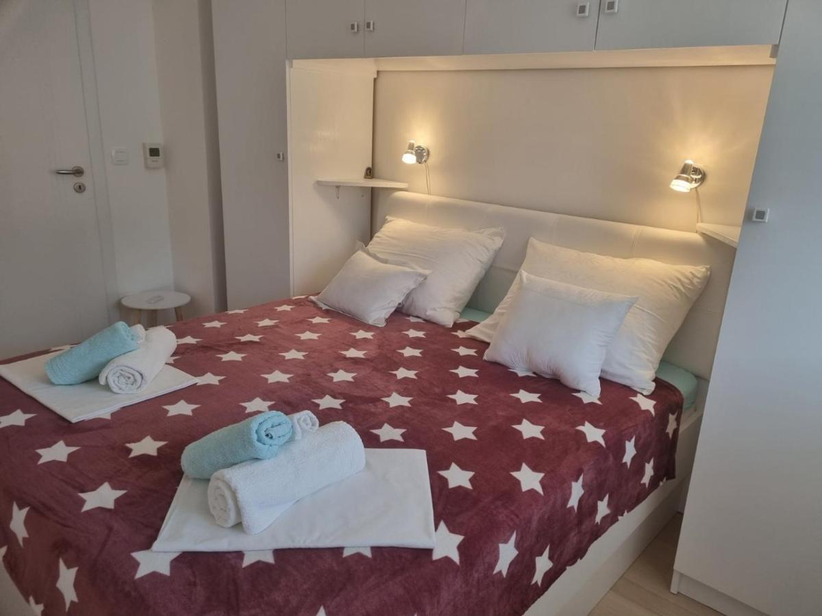 סנג' Apartman Duje מראה חיצוני תמונה