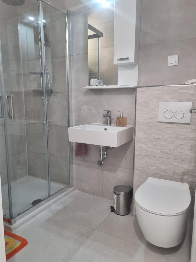 סנג' Apartman Duje מראה חיצוני תמונה